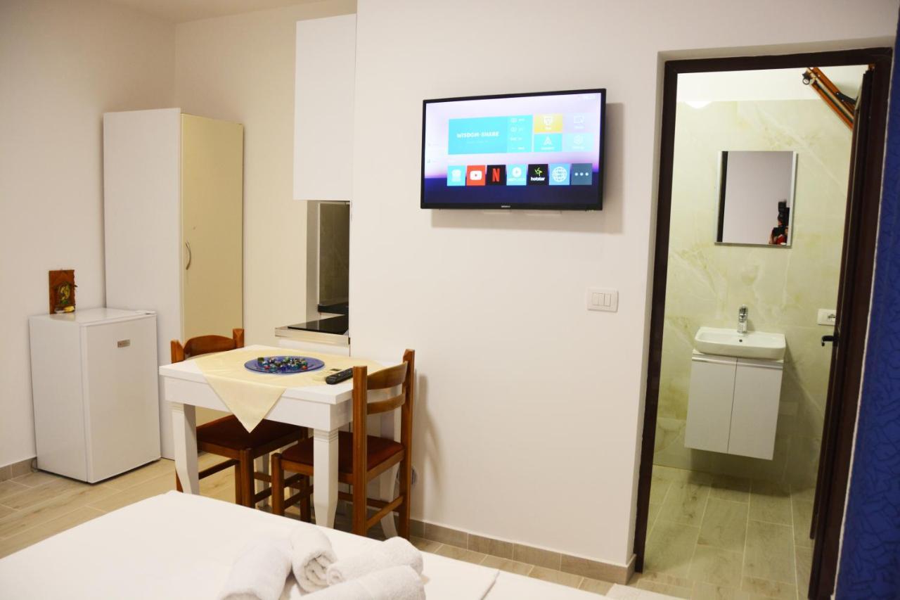 Mico'S Apartments Vlorë Eksteriør bilde