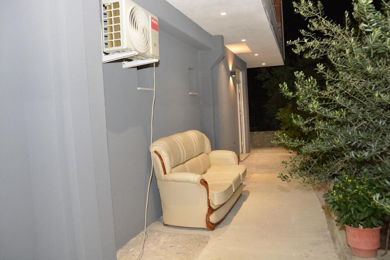 Mico'S Apartments Vlorë Eksteriør bilde