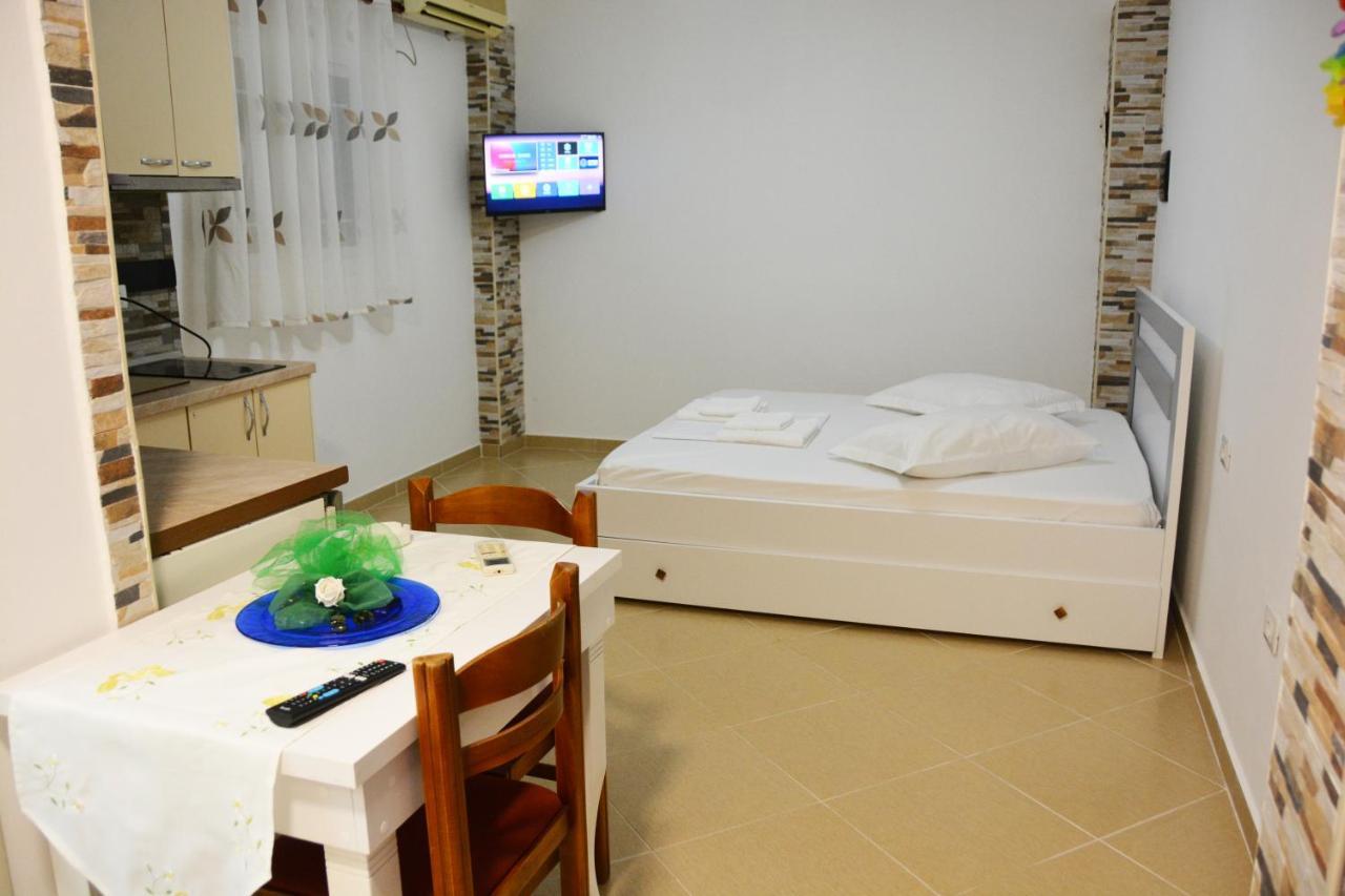 Mico'S Apartments Vlorë Eksteriør bilde