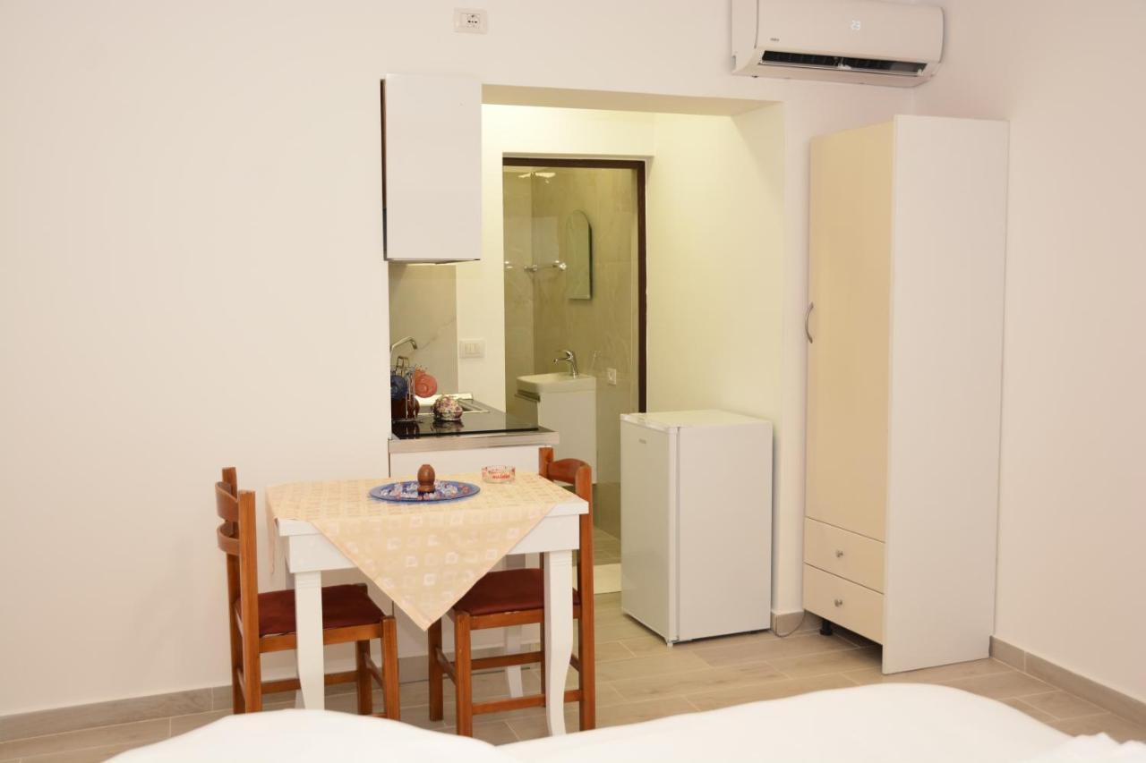 Mico'S Apartments Vlorë Eksteriør bilde