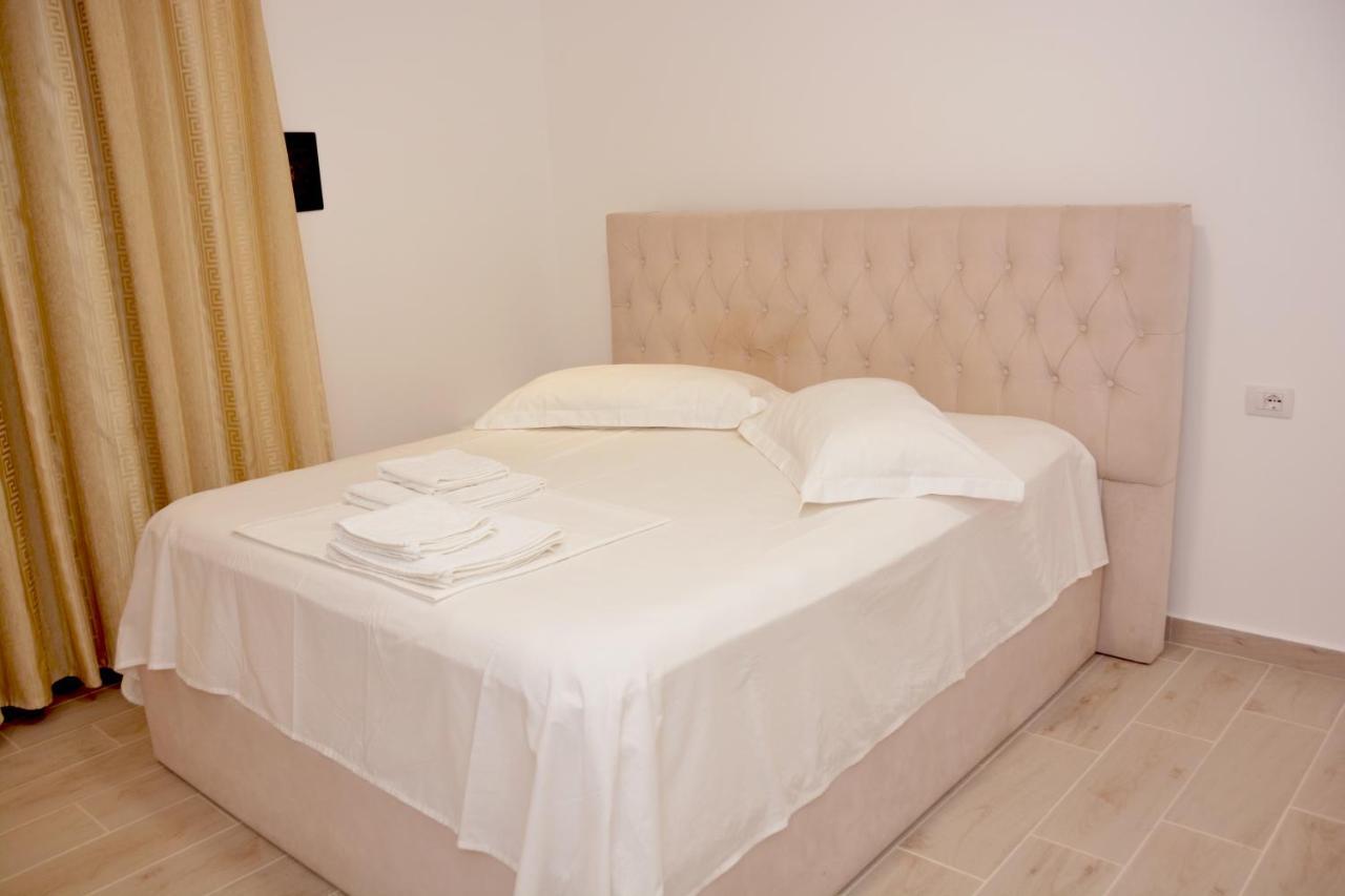 Mico'S Apartments Vlorë Eksteriør bilde