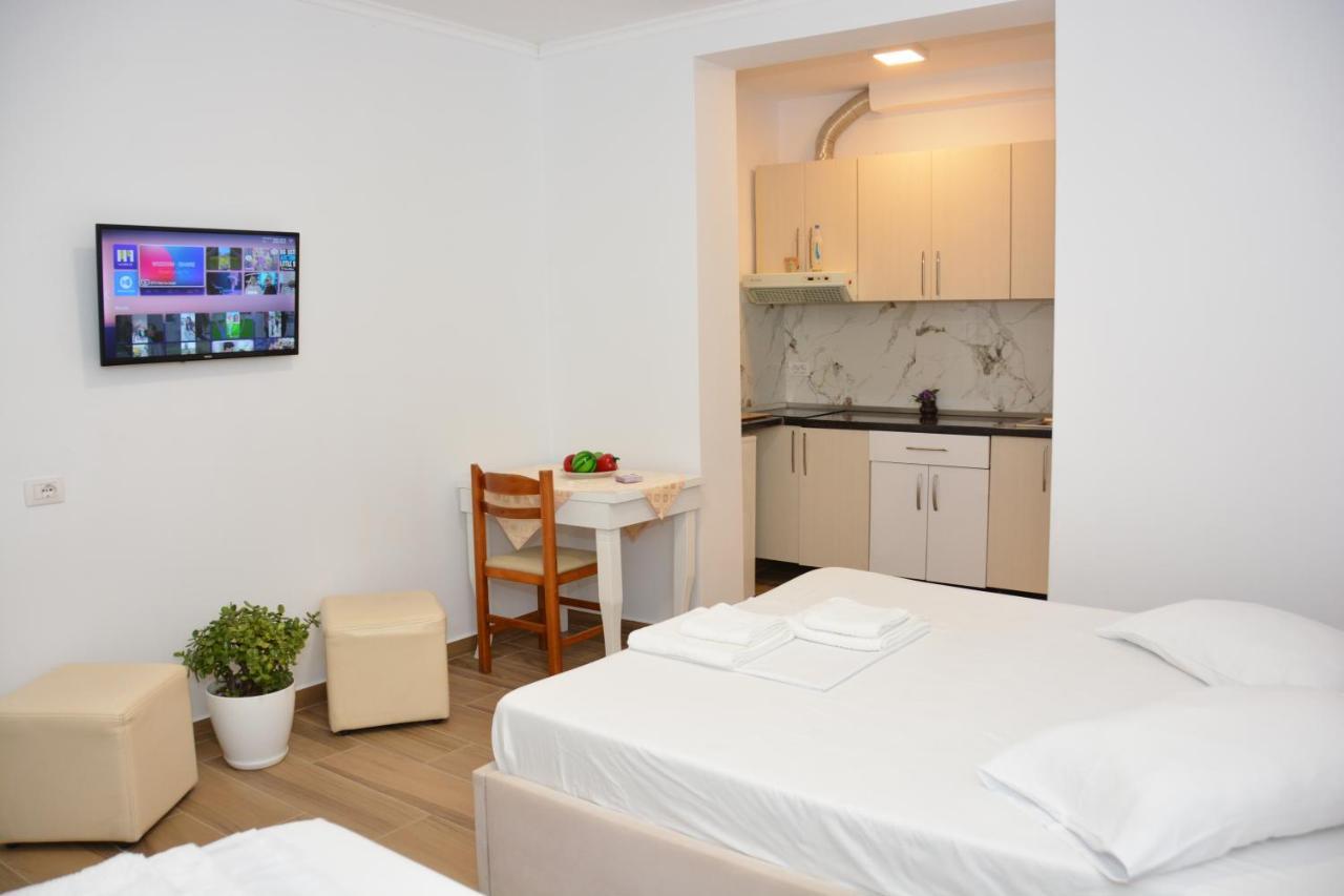 Mico'S Apartments Vlorë Eksteriør bilde