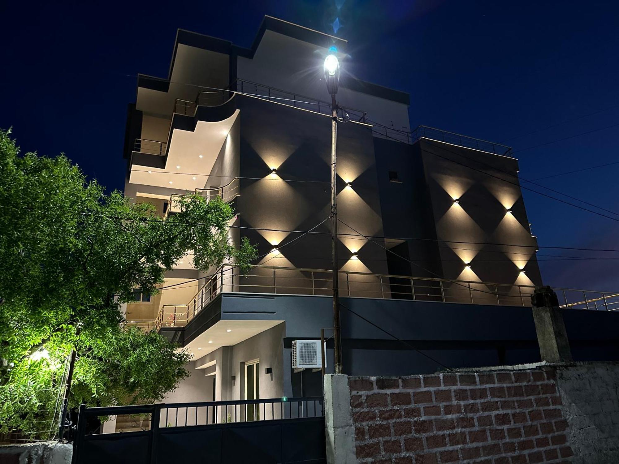Mico'S Apartments Vlorë Eksteriør bilde
