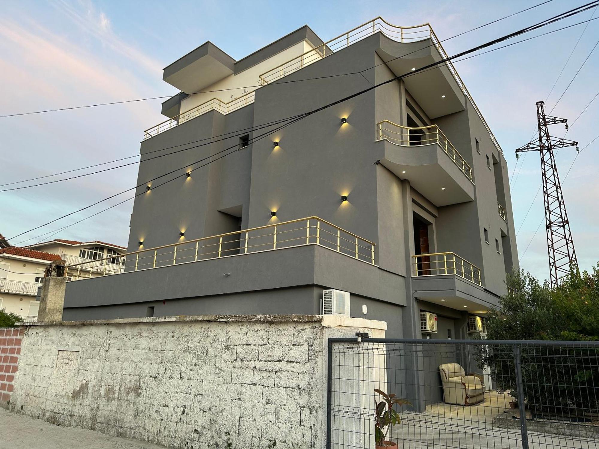 Mico'S Apartments Vlorë Eksteriør bilde