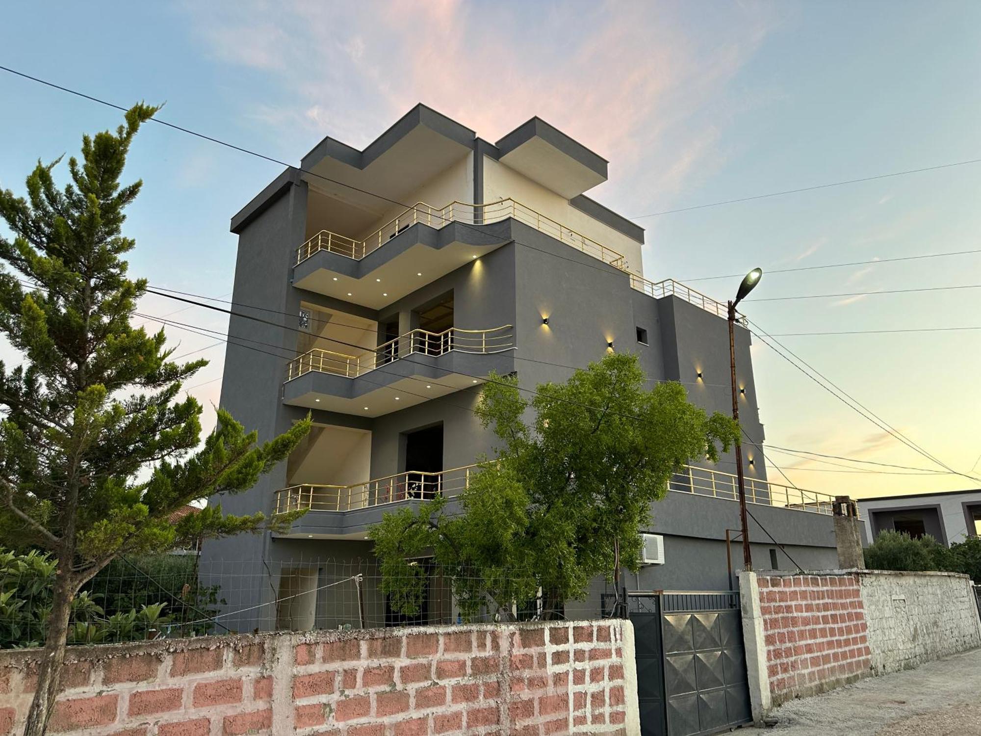 Mico'S Apartments Vlorë Eksteriør bilde